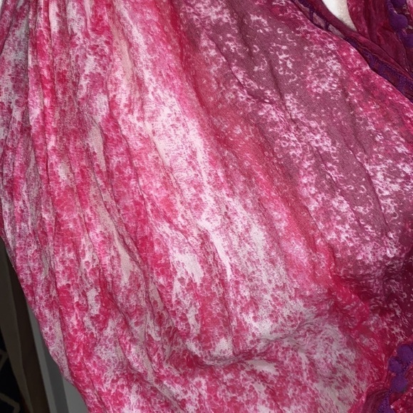 American Eagle Pink Purple Tie Dye Artsy Bohemian Pom Pom Tassels Infinity Scarf - Picture 13 of 16